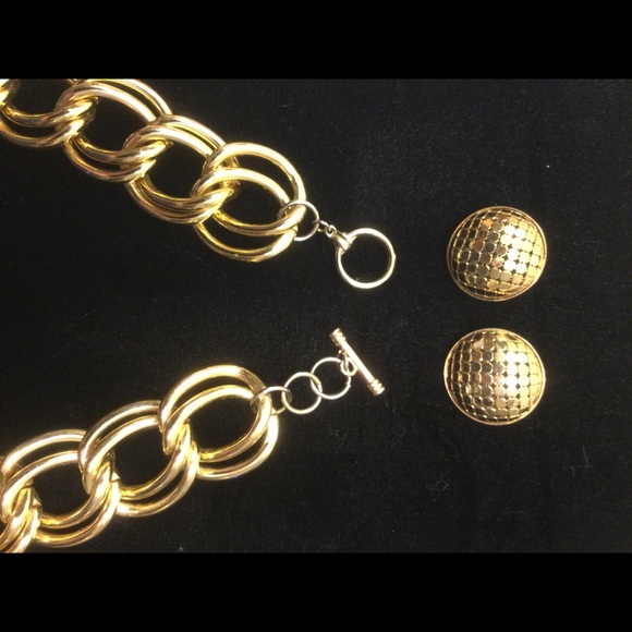 Heavy link choker gold color with button earrings - Picture 2 of 2